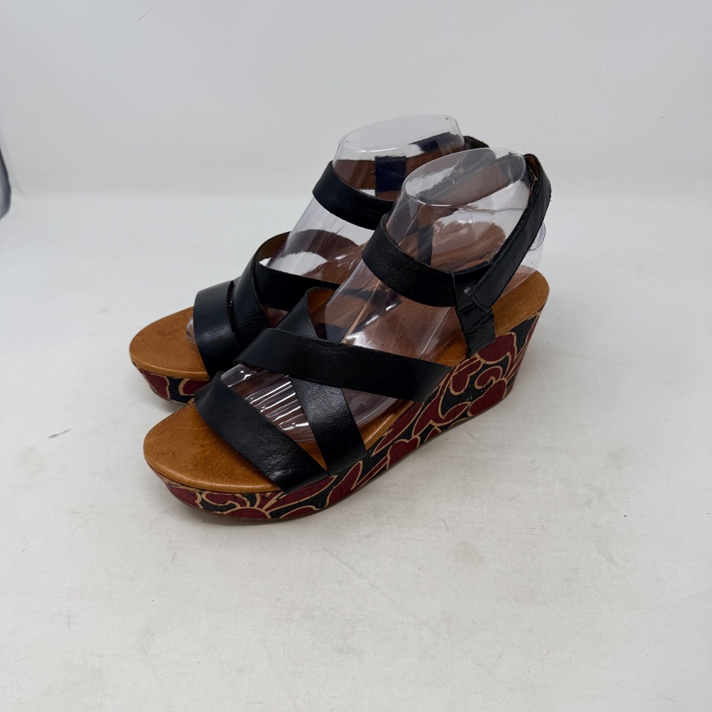 Naya Nalani Wedge Sandals Black 9.5M Floral Cork Strappy Leather Boho Summer